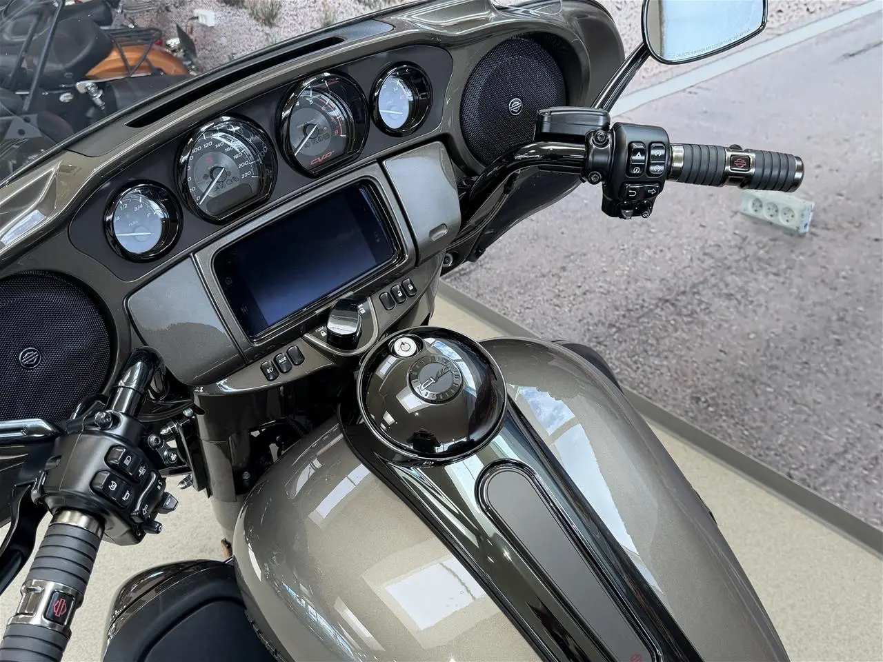 Billede 16 - Harley-Davidson FLHTKSE Ultra Limited CVO 117"