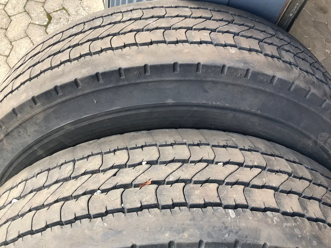 Billede 2 - Lastbildæk 315/80-22,5