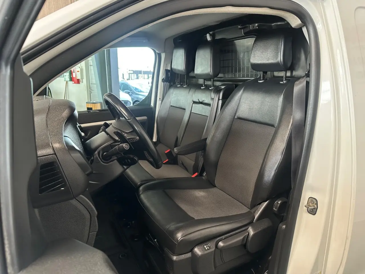 Billede 5 - Peugeot Expert 2,0 BlueHDi 177 L3 Ultimate EAT8 Van
