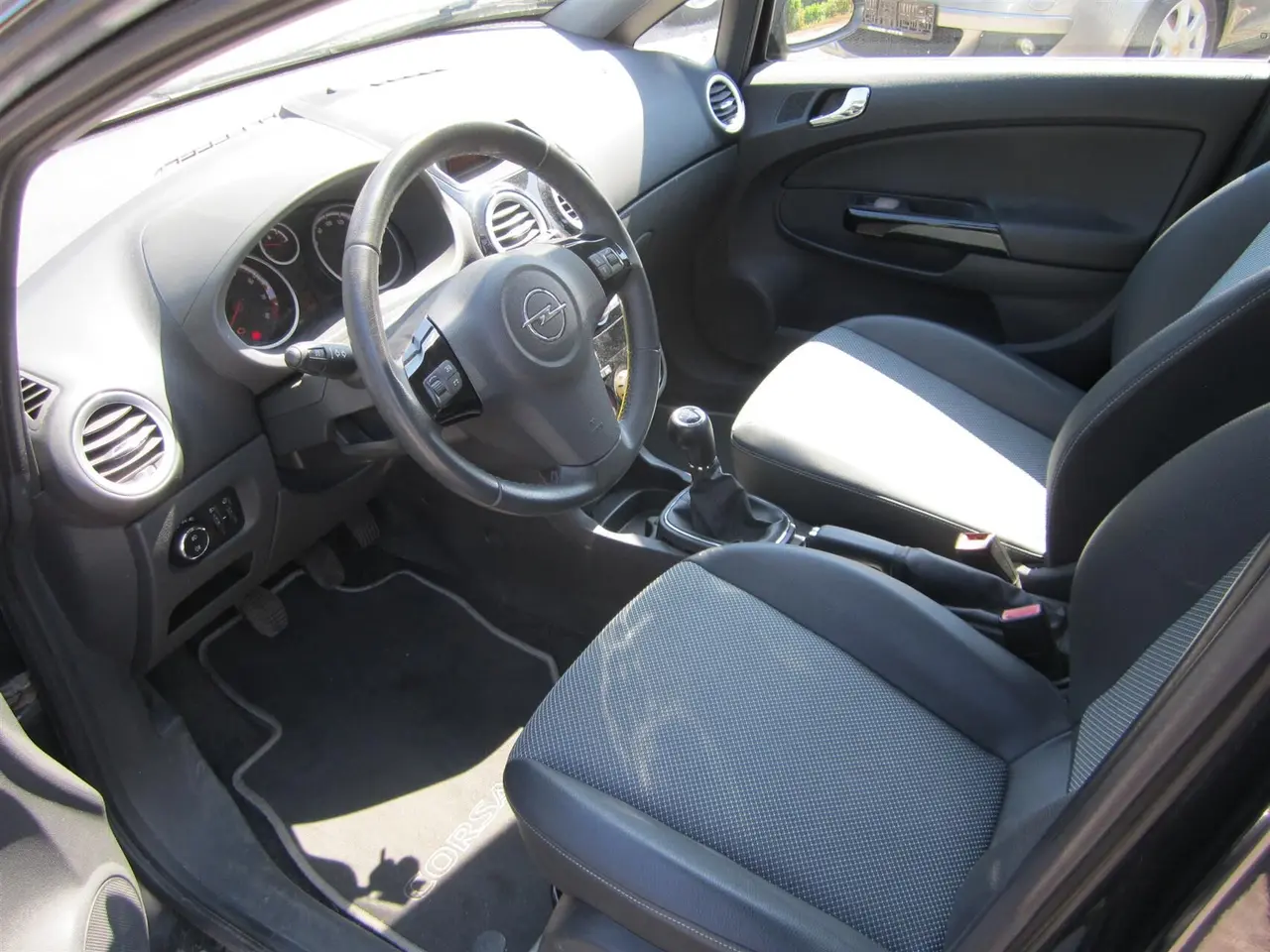 Billede 5 - Opel Corsa 1,4 Twinport Edition 111 100HK 5d