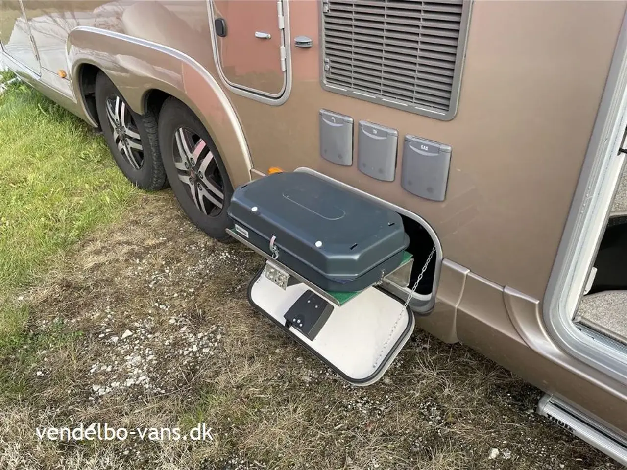 Billede 4 - 2016 - Bürstner Elegance I 910 G   Elegance - Danmarks mest velholdte autocamper