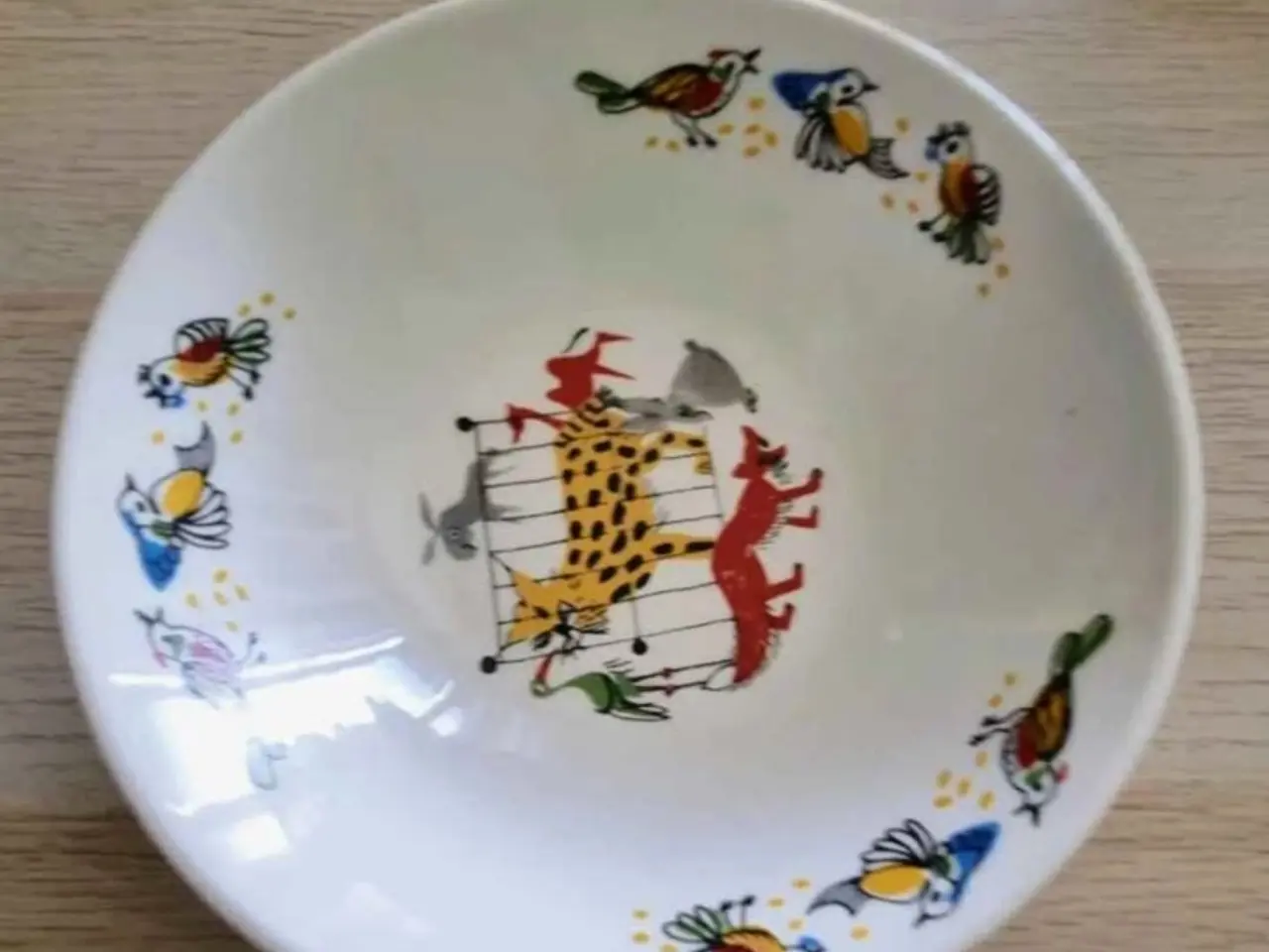 Billede 2 - Dyb børnetallerken med motiv fra Stavangerflint