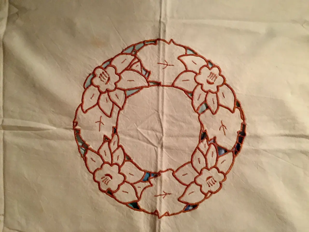 Billede 2 - Cutwork dug til salg
