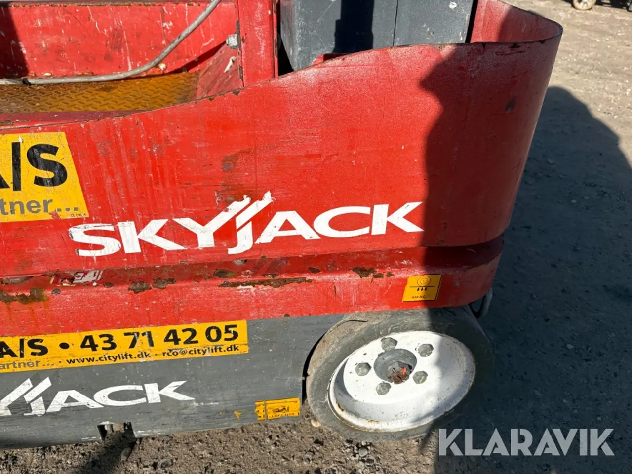 Billede 8 - Søjlelift SkyJack SJ12