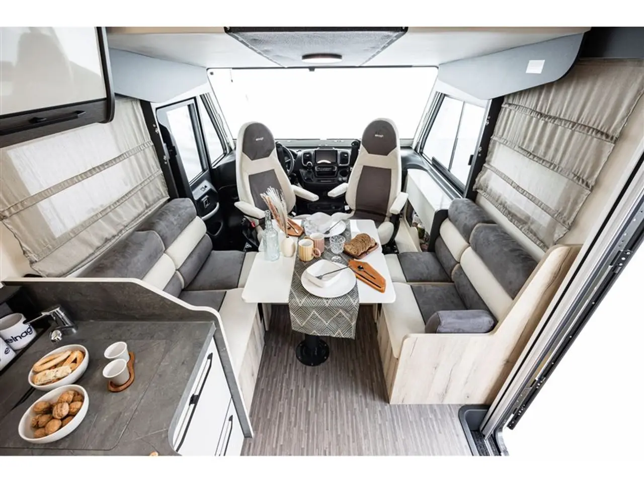 Billede 7 - 2026 - Elnagh Magnum 582