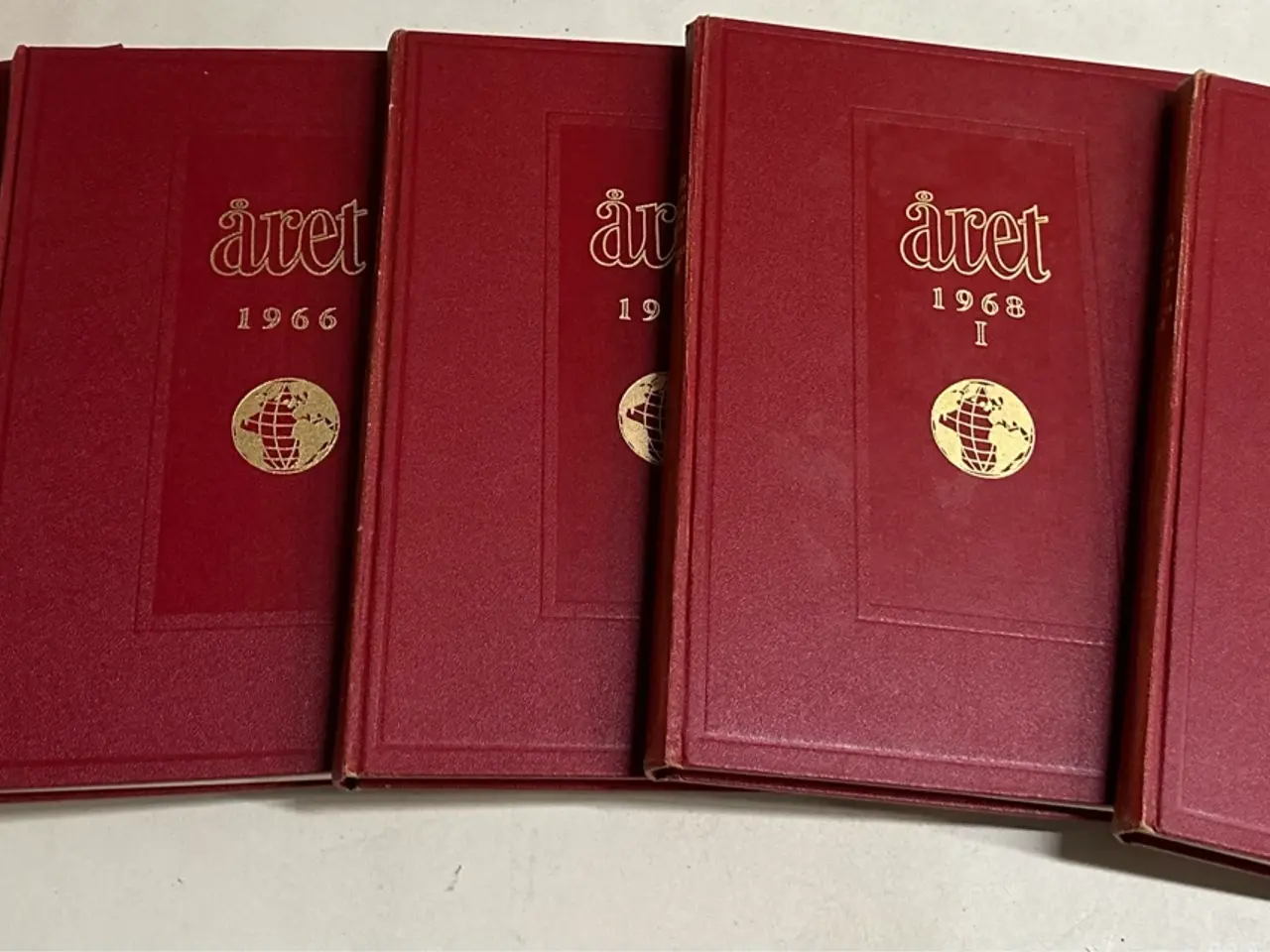 Billede 7 - Års bøger med historie og billeder fra hele verden