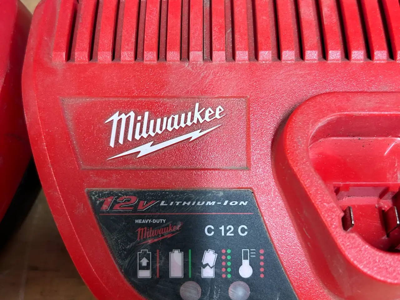Billede 2 - Milwaukee lader