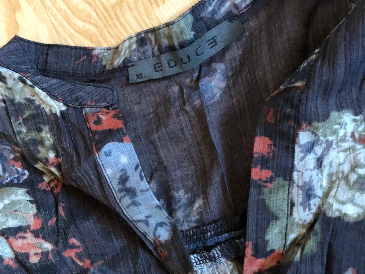 Billede 2 - Educe bluse L