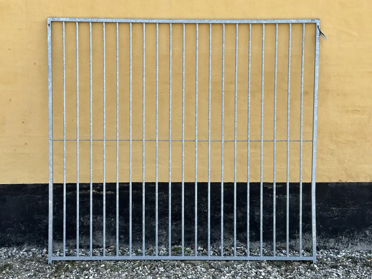 Billede 1 - Hundegårdselement 2 meter uden låge/dør