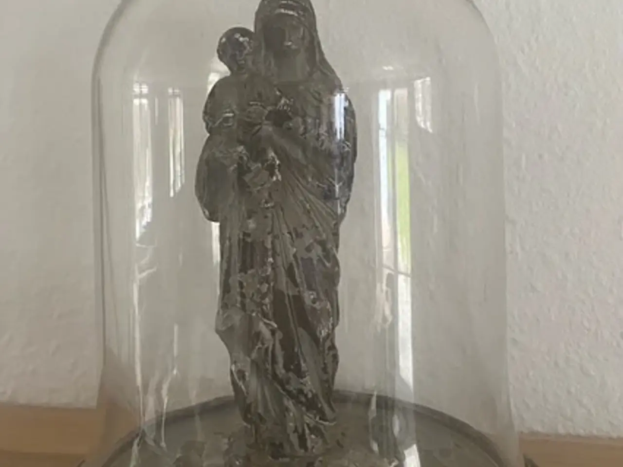 Billede 1 - * Jomfru Maria og Jesusbarnet - i ovalt glasmontre
