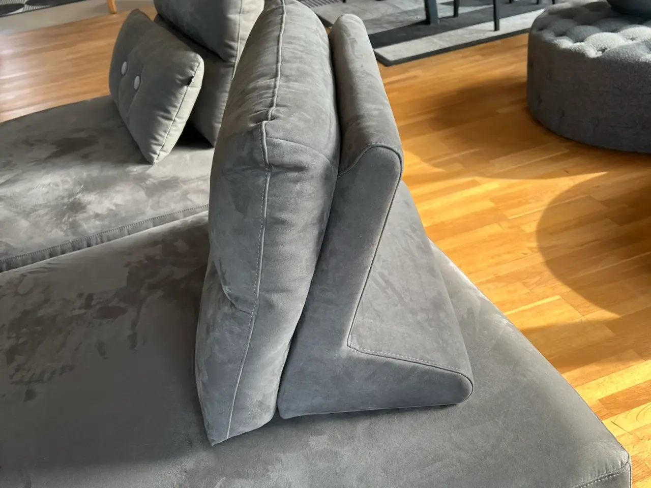 Billede 2 - Sofa med flytbare ryglæn