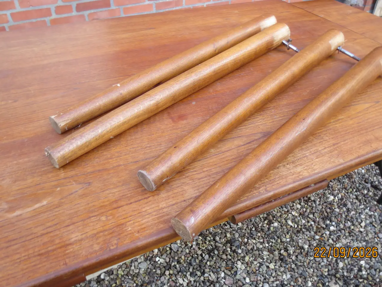 Billede 7 - 1 stk Teak Spisebord med Buet kant og Hollandsk