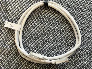 Netværkskabel ethernet 1,5 m hvid CAT 6