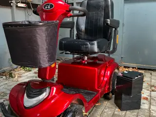 El-Scooter næsten ny.
