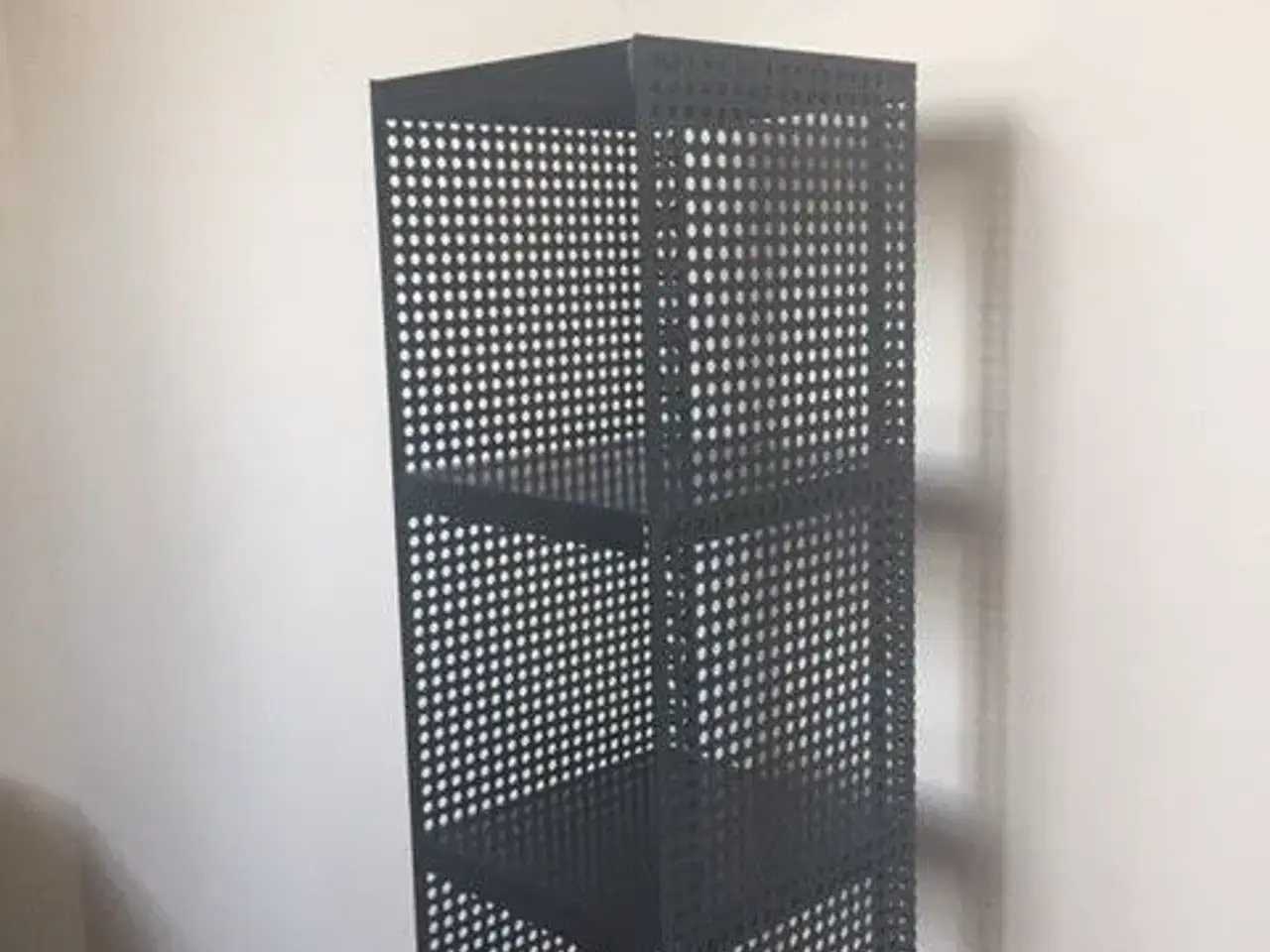 Billede 2 - CD søjle, sort metal