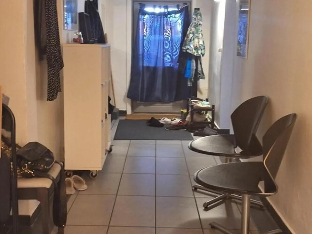 Billede 6 - Villa - hele kælderen til leje - ejen indgang
