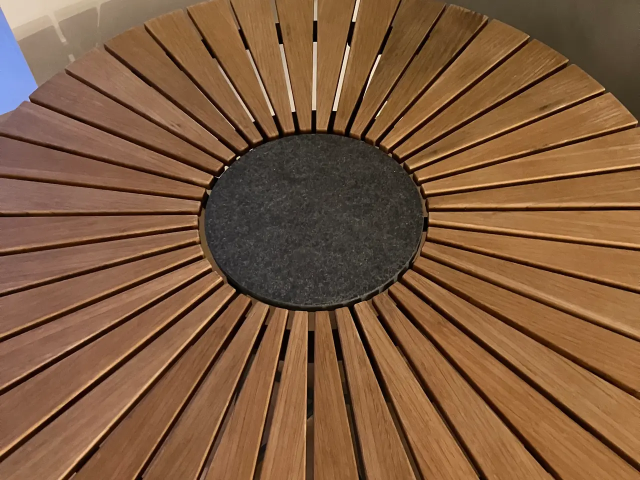 Billede 2 - Rundt havebord mrk. "Circle"