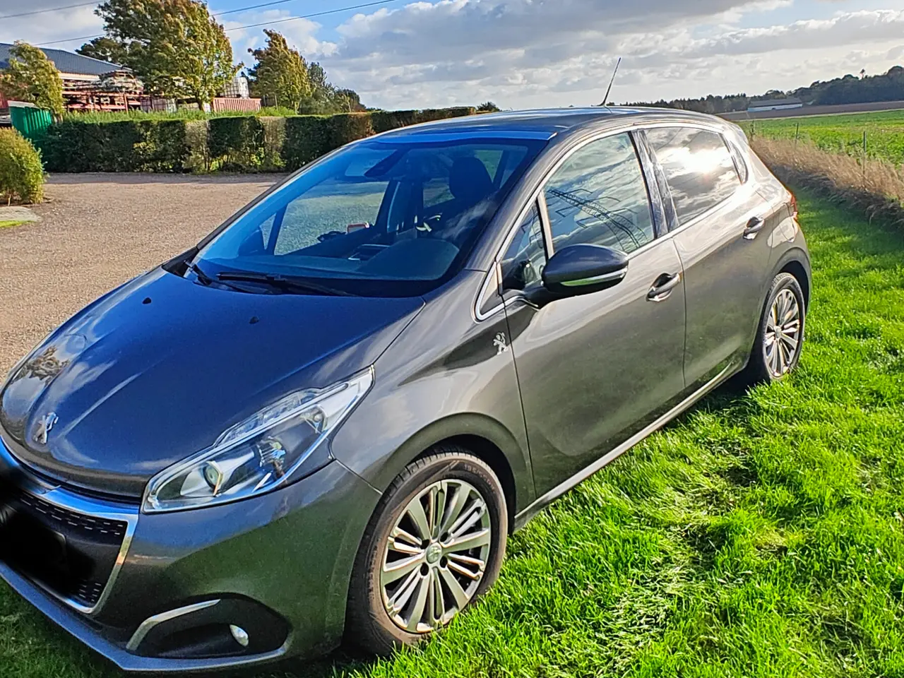 Billede 5 - Peugeot 208 1,5 BlueHDi 100 Infinity Sky sælges