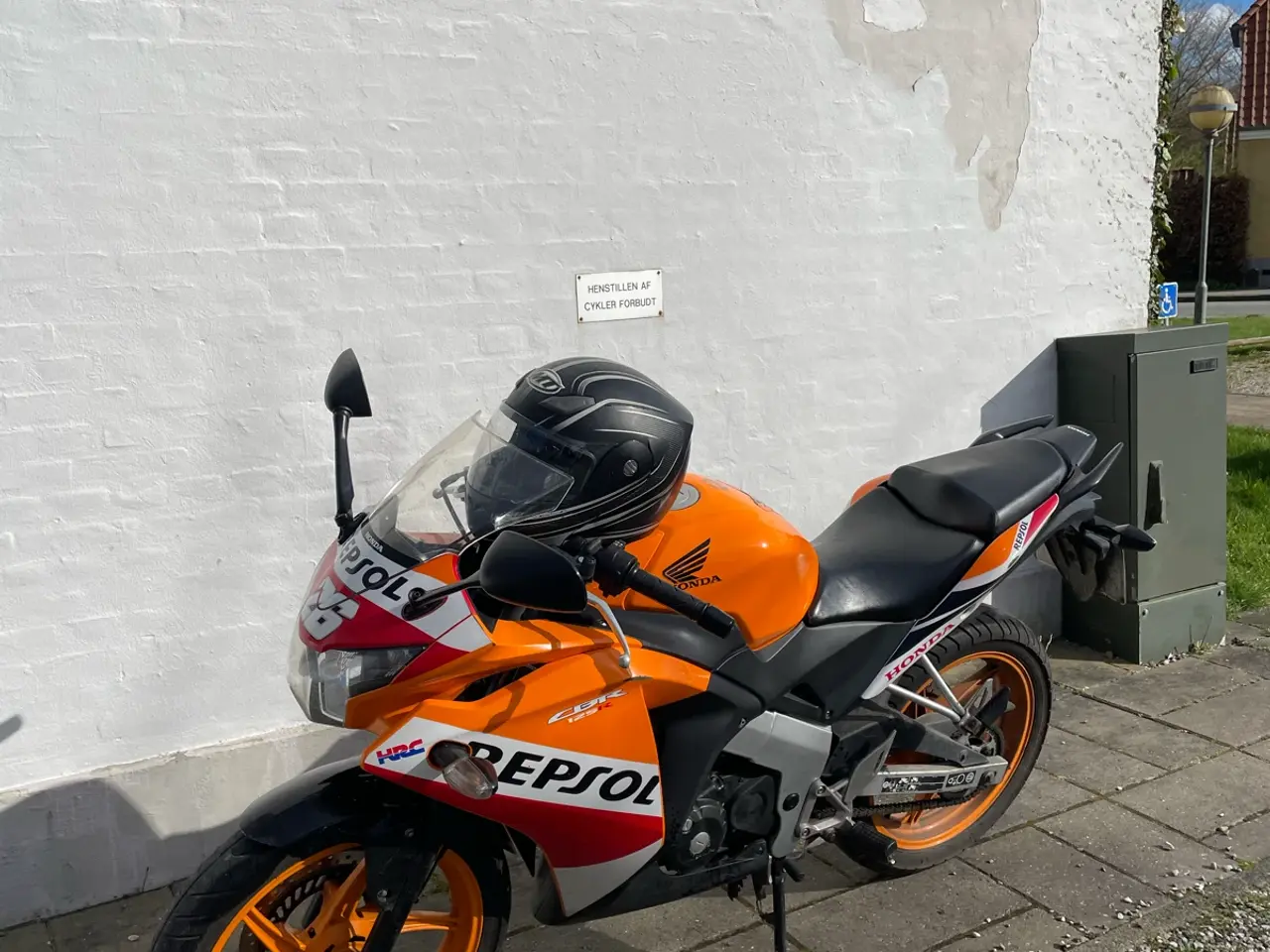 Billede 2 - Honda Cbr Repsol 125cc