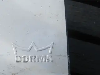Dørpumpe