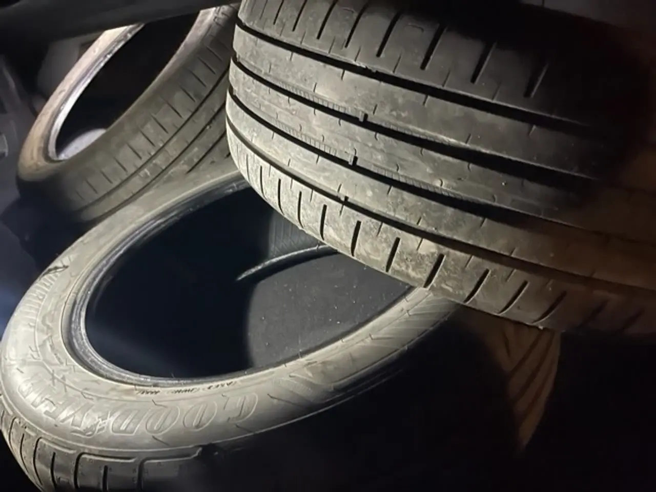 Billede 2 - Goodyear Sommerdæk 215/55/R18