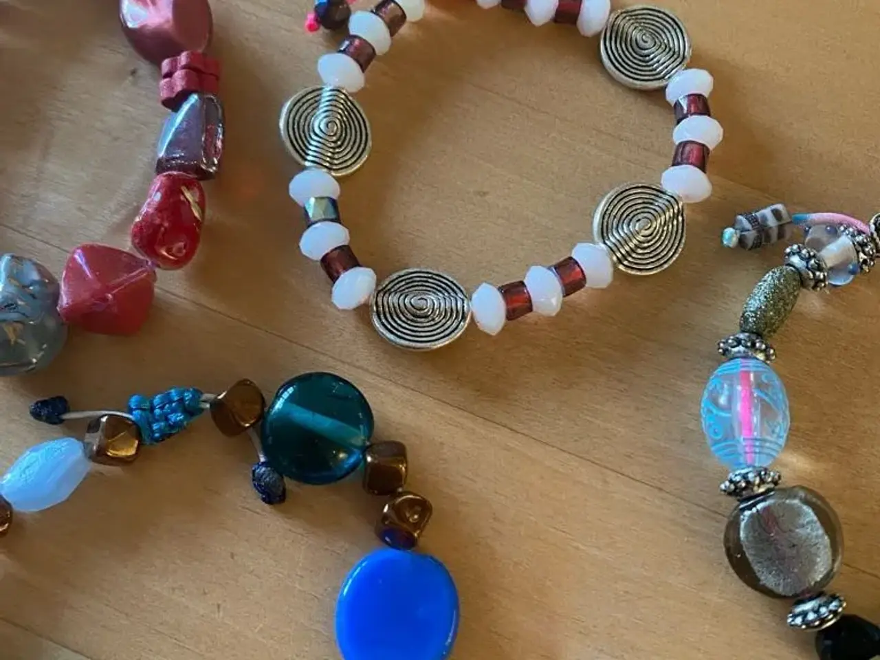 Billede 8 - Nye knyttede armbånd