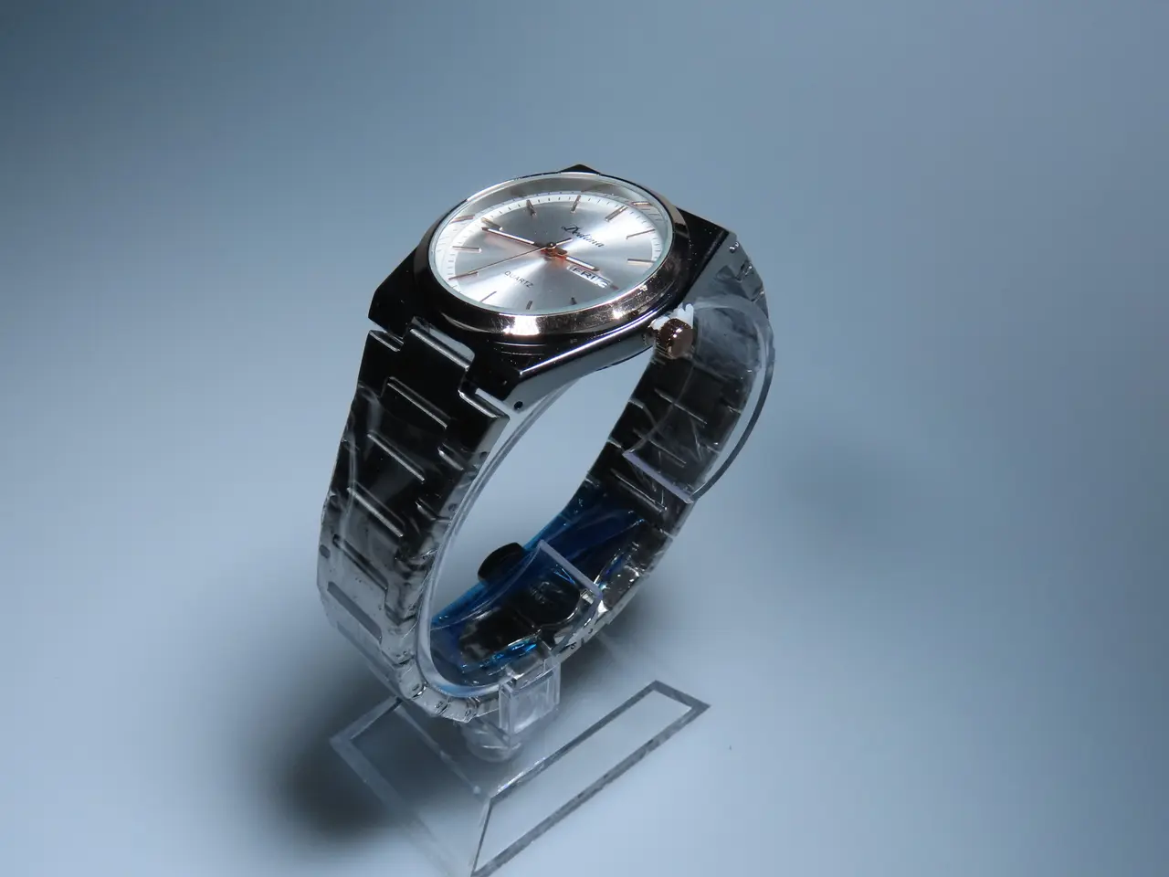 Billede 3 - Dedima hvid og guld Quartz Ur