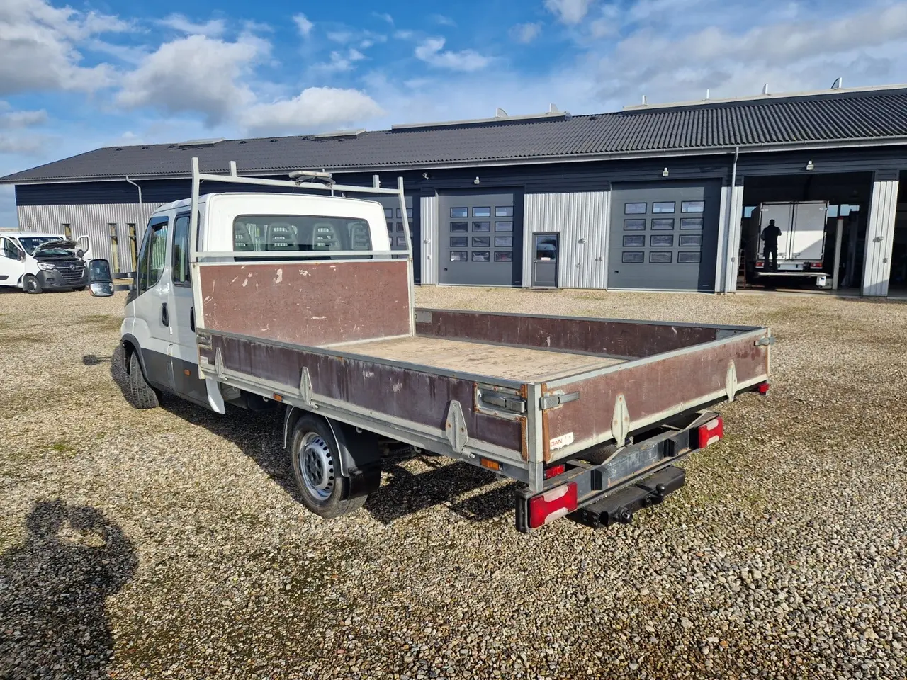 Billede 3 - Iveco Daily 2,3 35S14 Mandskabsvogn m/lad