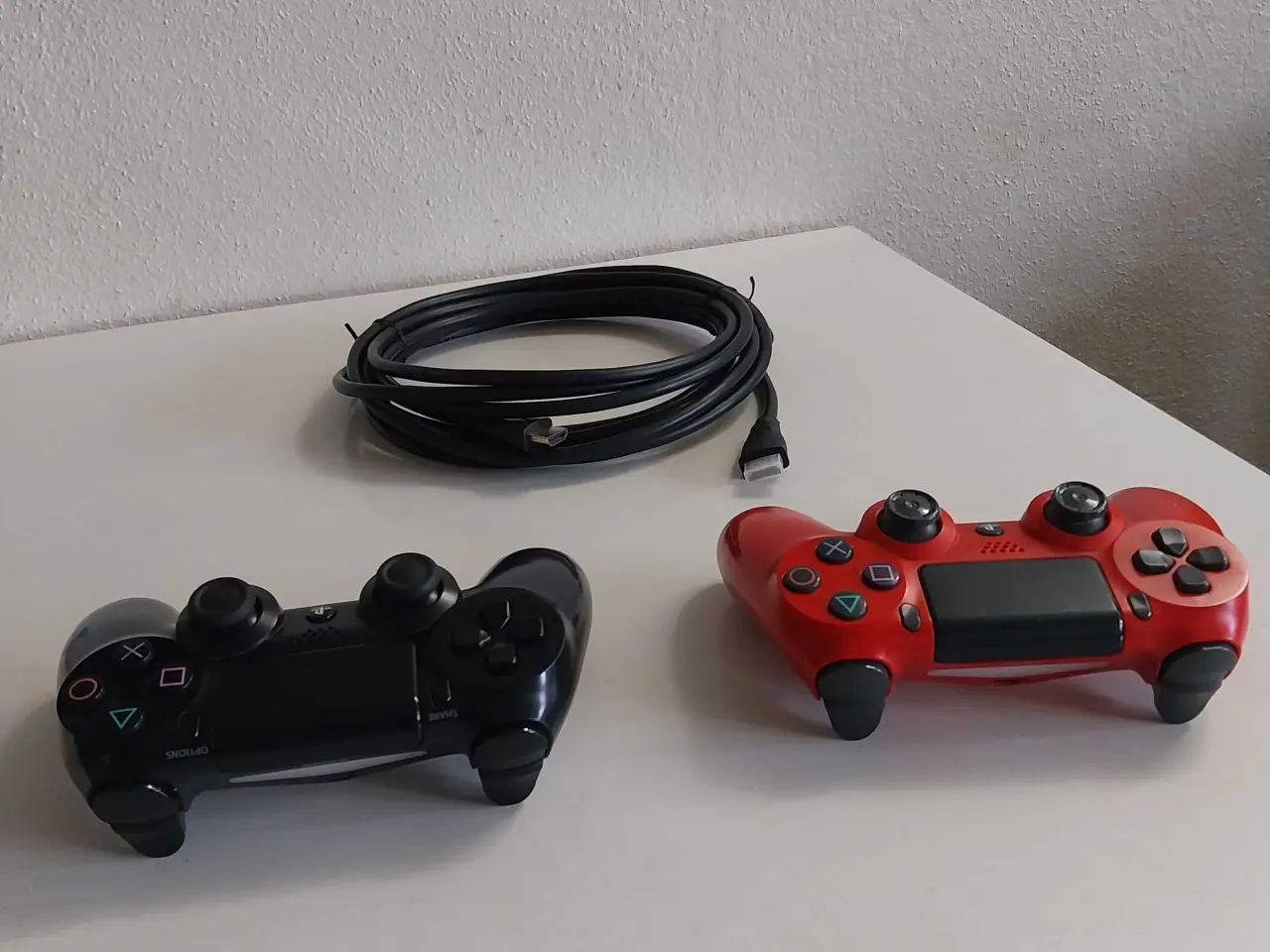 Billede 4 - 2 controllere til Playstation. 1 skærmkabel