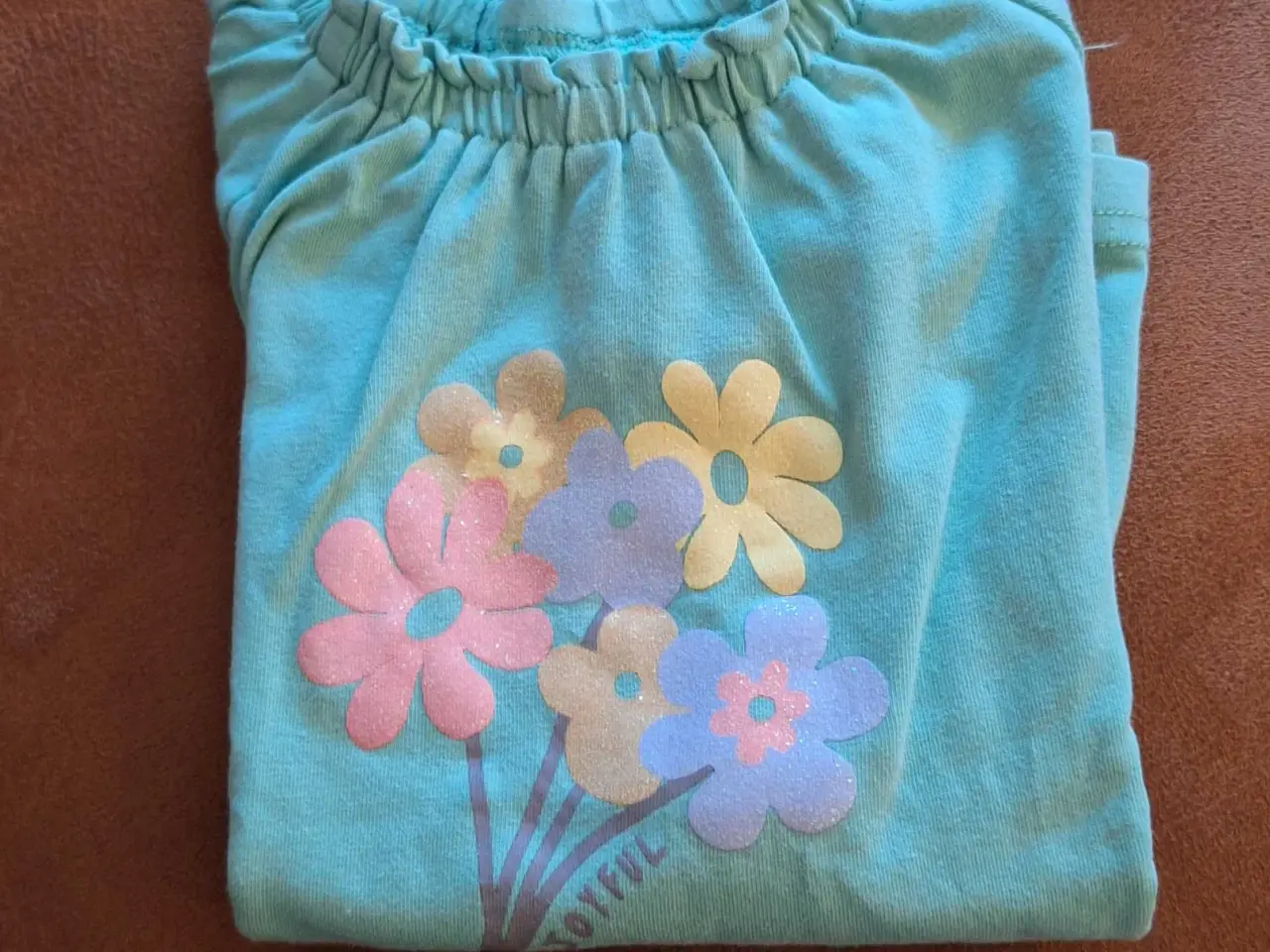 Billede 1 - T-shirt str. 80cm