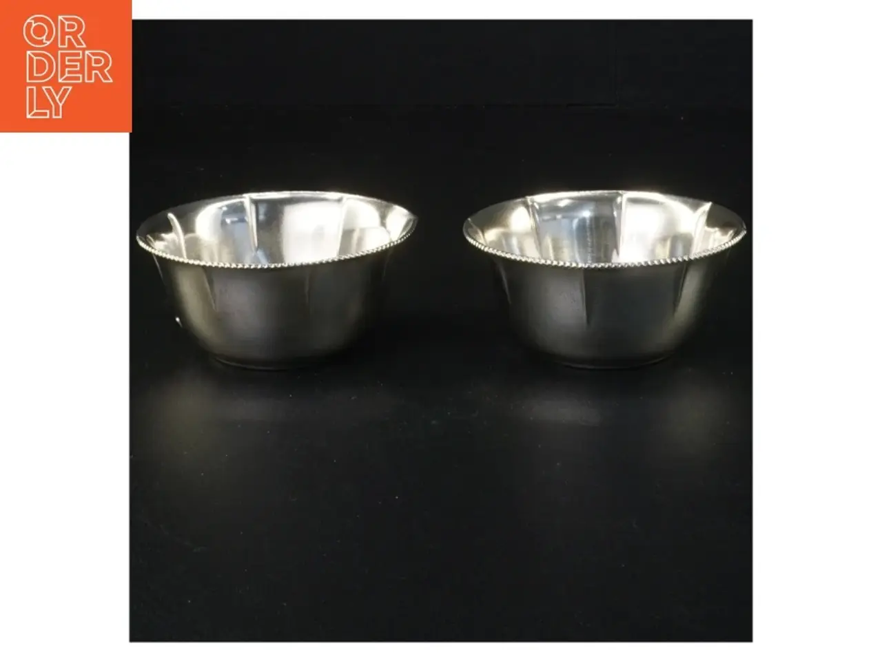 Billede 1 - Sølvfarvede metalskåle (str. 9 x 4 cm)
