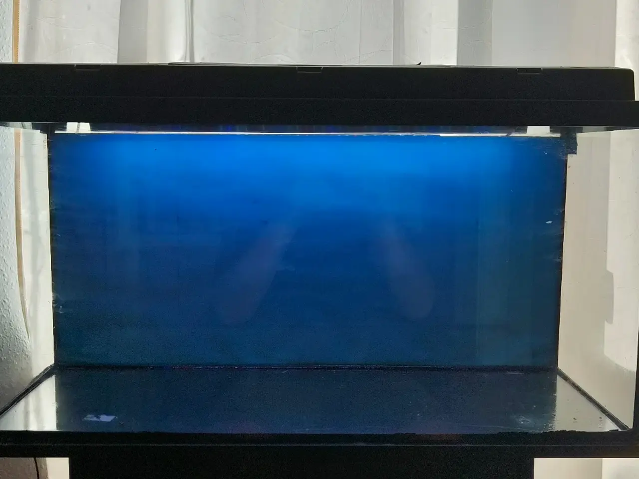 Billede 3 - 96 liters akvarie med bord