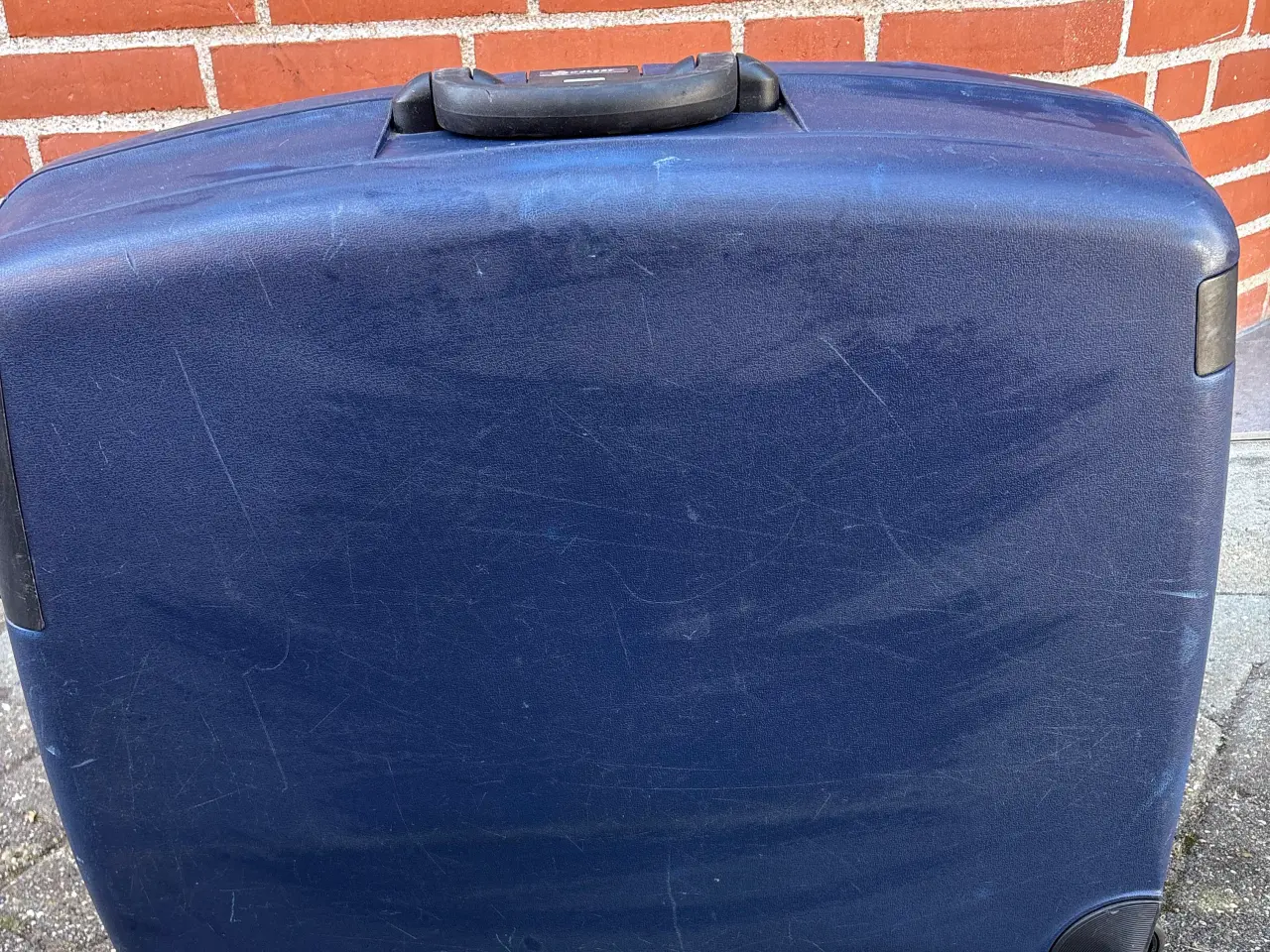 Billede 2 - Delsey hardcase kuffert sælges