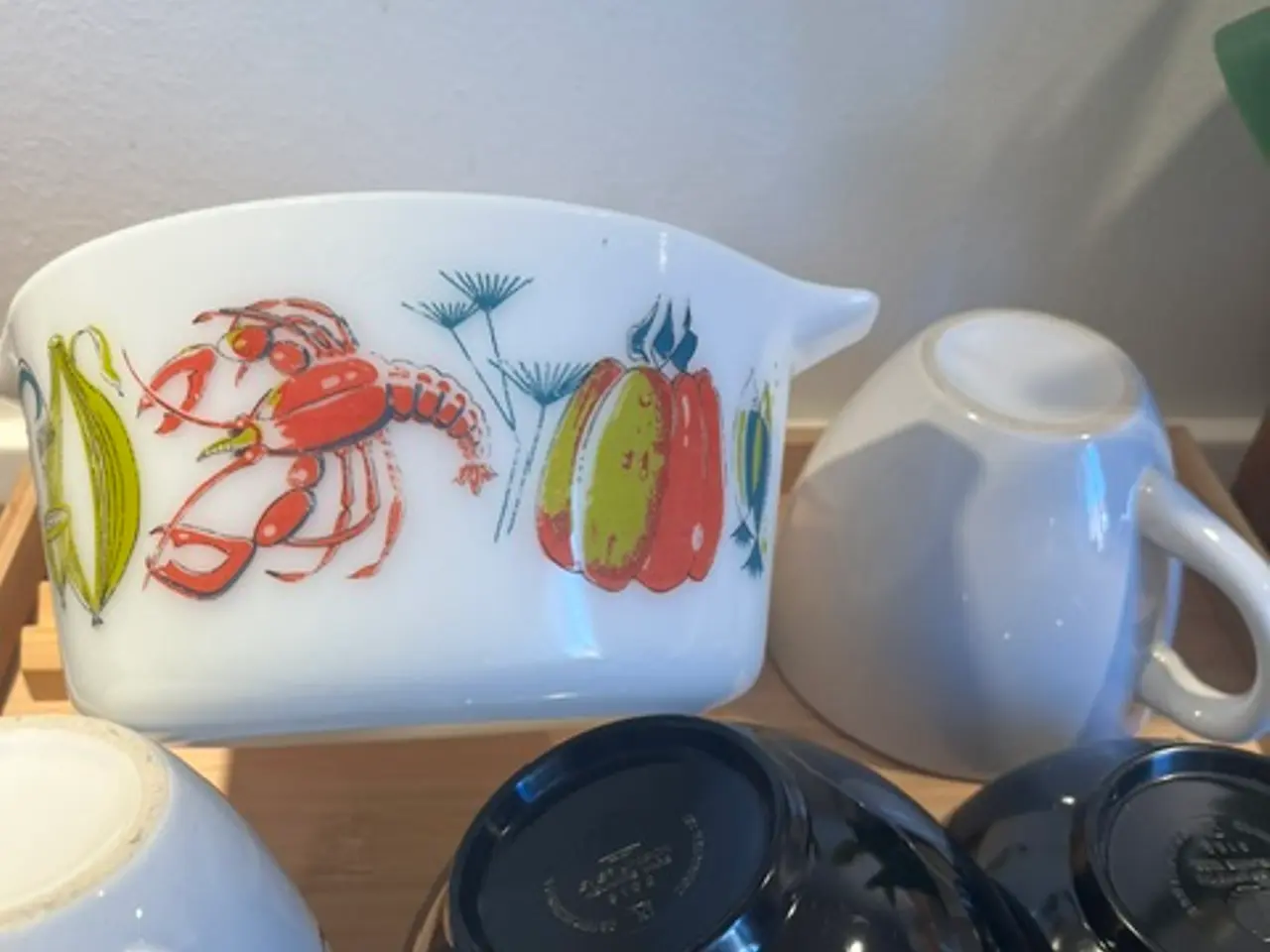 Billede 6 - Flot retro-sæt til køkkenet:Fad, 2 skåle+2 kopper