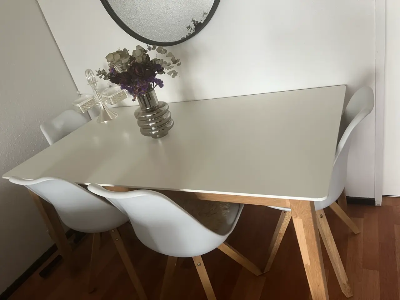 Billede 1 - Spisebord