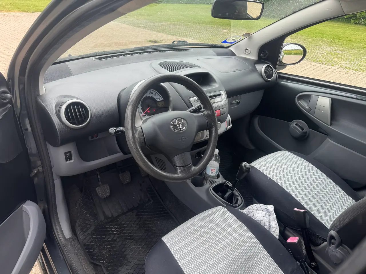 Billede 8 - Toyota Aygo 1,0 5d kun 460kr i afgift Årg2008