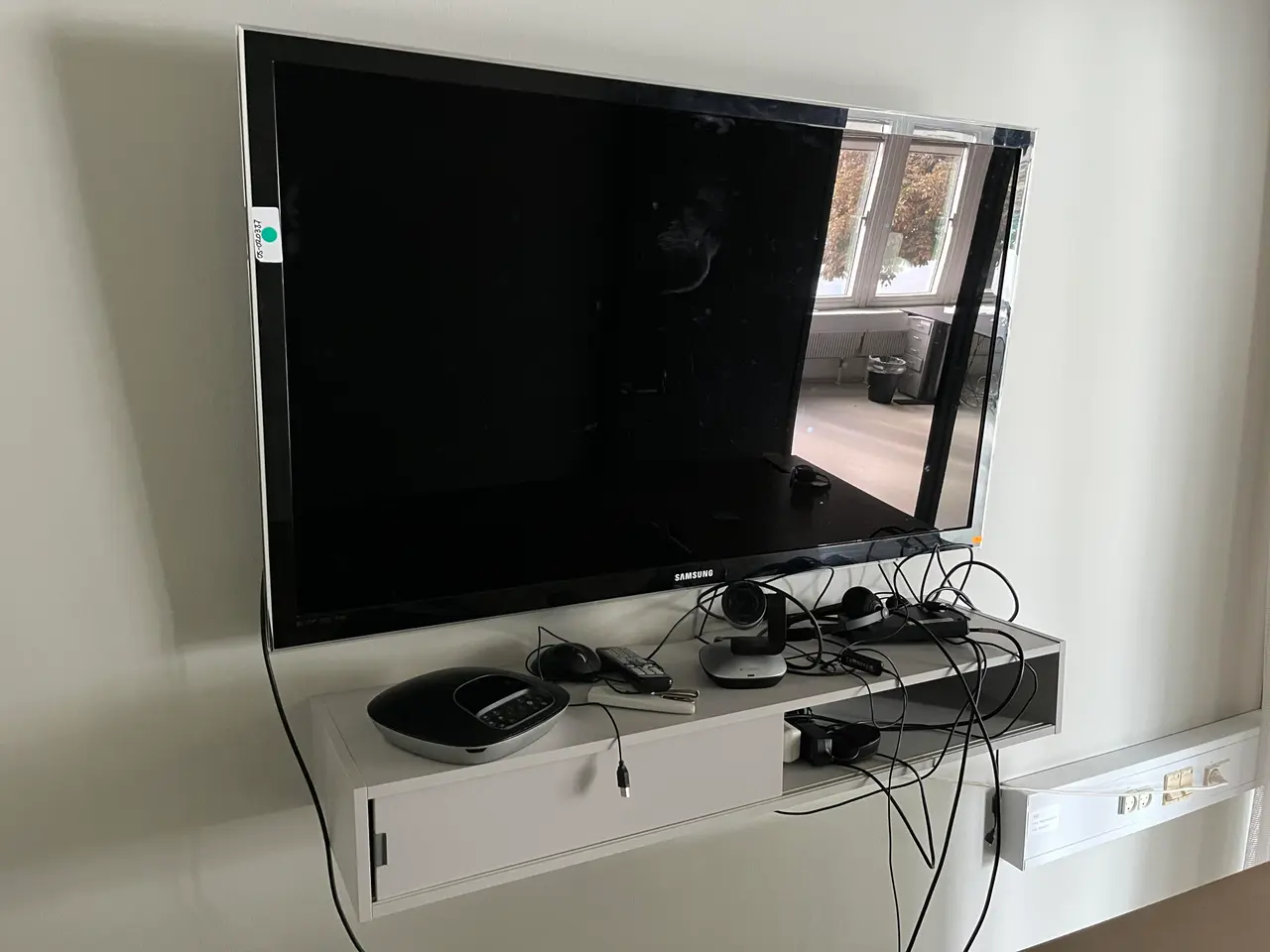 Billede 2 - 55* Samsung Mødeset m.webcam og underskab