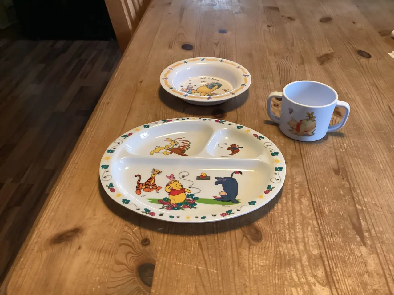 Billede 5 - Børne Service, Peter Plys, Rasmus Klump.