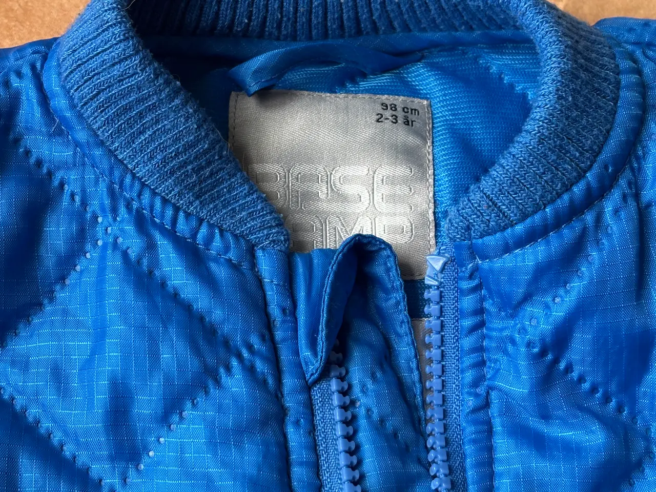 Billede 5 - Basecamp jakke til børn str 98 blå unisex
