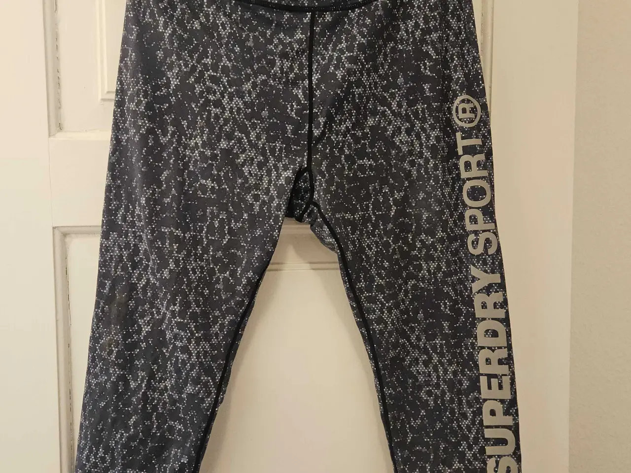 Billede 1 - Superdry træningstights L