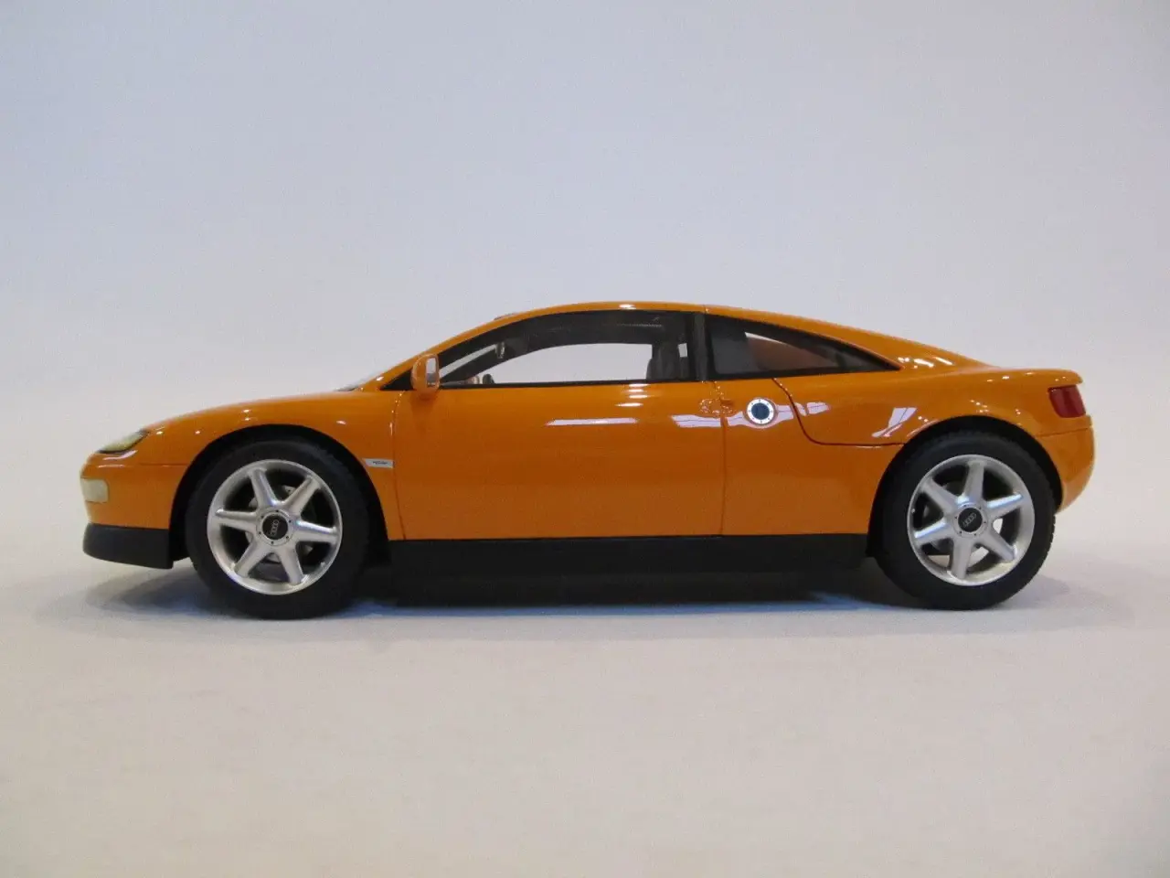 Billede 2 - 1991 Audi Quattro Spyder - 1:18 Limited Edition