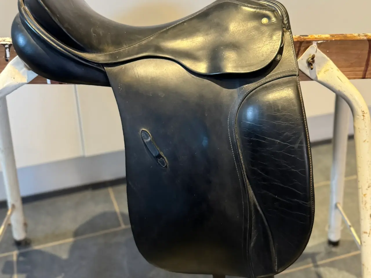 Billede 3 - Gran Gilbert dressursadel 17"