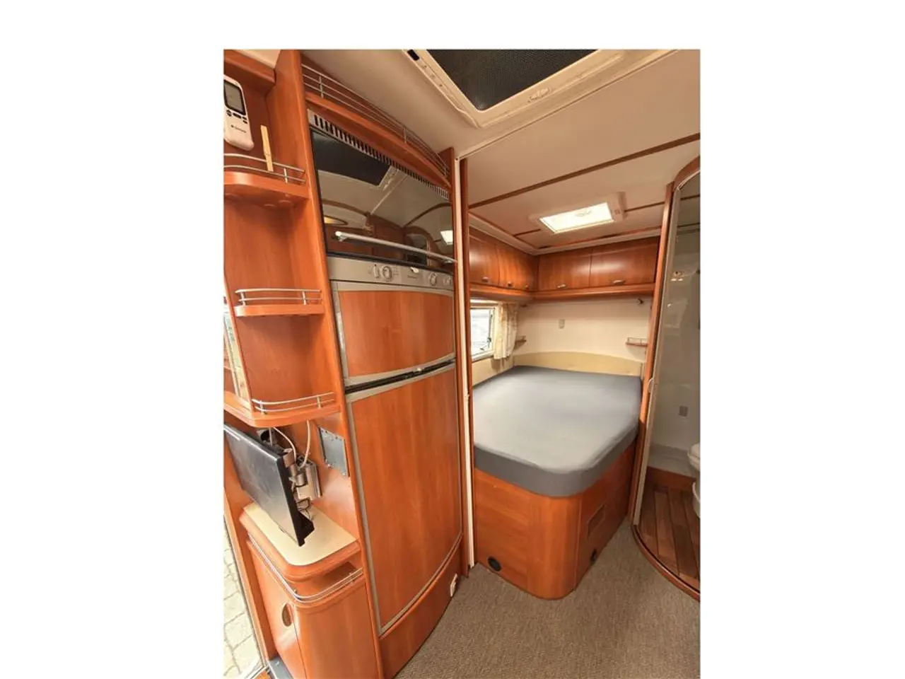 Billede 8 - 2008 - Hobby Toscana Exclusive 650 FLC Autocamper med lav fransk dobbeltseng fra Hinshøj Caravan
