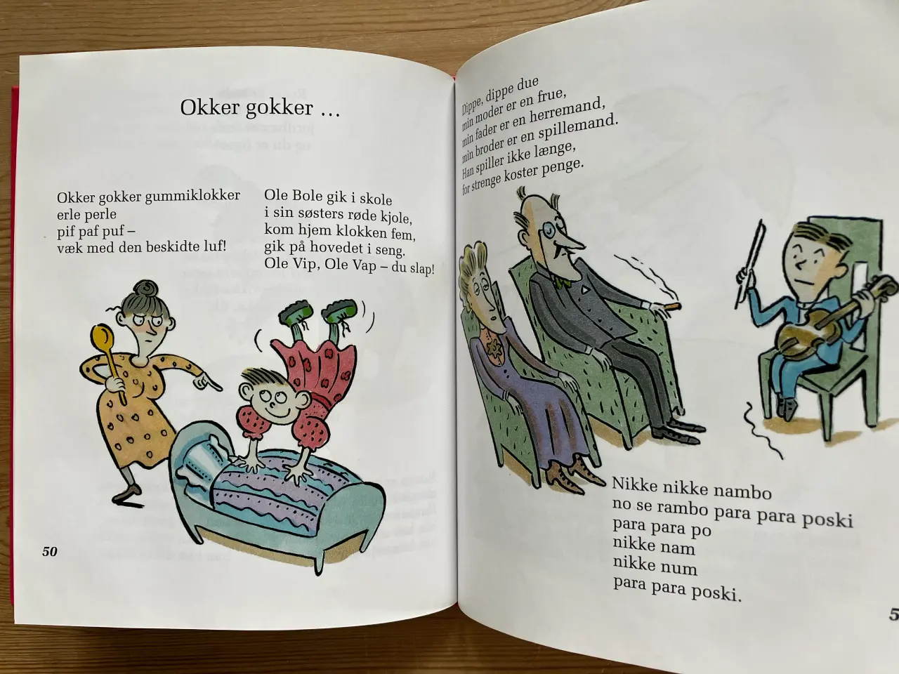 Billede 3 - Klappe, klappe kage. Mine første rim og remser