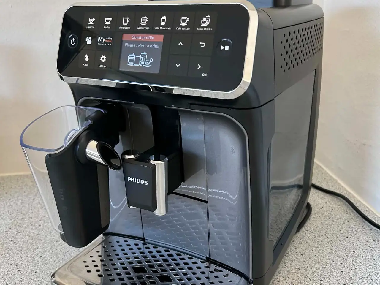 Billede 3 - Velholdt fuldautomatisk espressomaskine