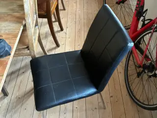 Spisebord stole