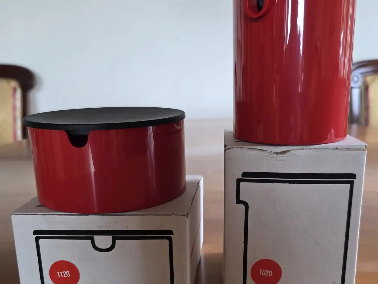 Billede 1 - Rød Stelton sukker og fløde sæt