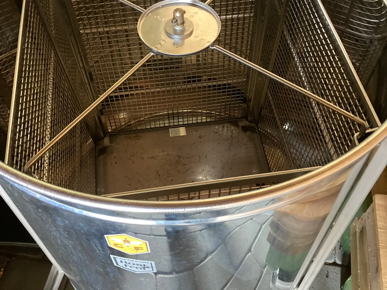 Billede 4 - Biavl : Bigård 12x10 uden bier