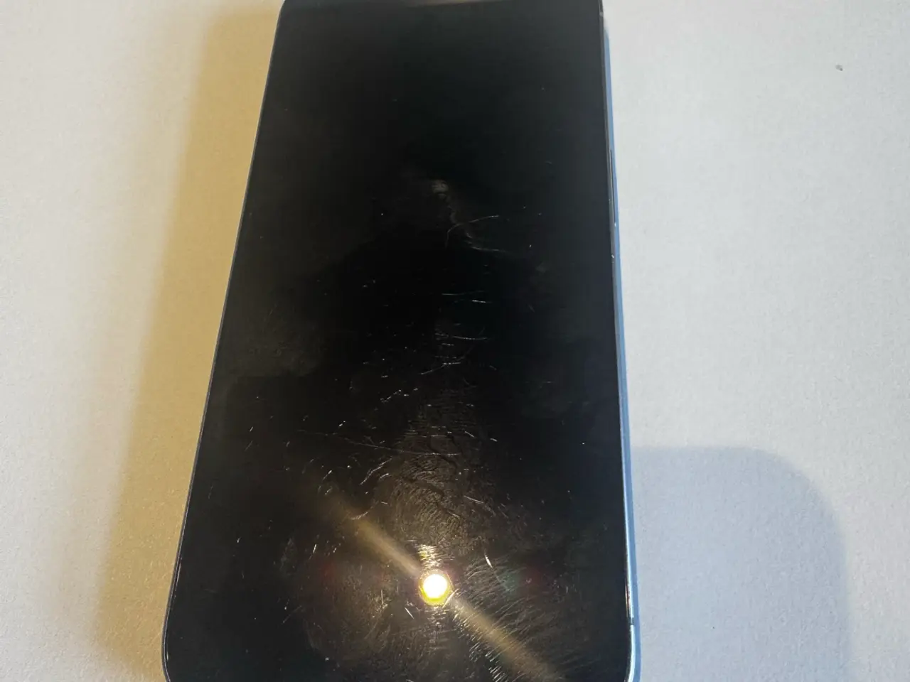 Billede 8 - iPhone 15 Pro | 256gb hukommelse | defekt bagglas
