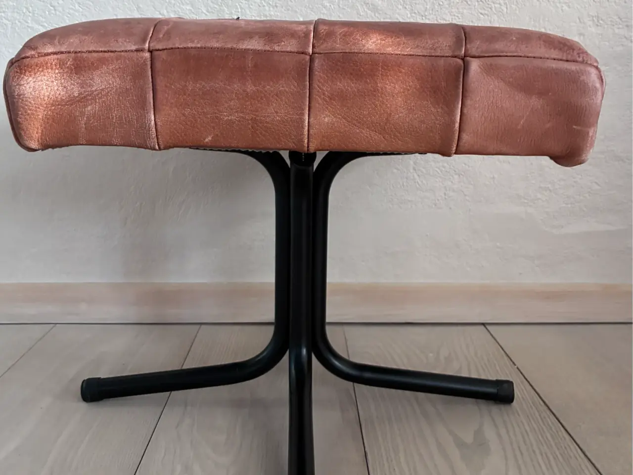 Billede 4 - Vintage skammel m/lækker cognacfarvet patchwork læ
